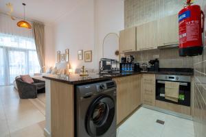 Elegant Studio Oasis - Yas Island Chic Escape