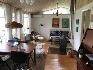 Amazing Home In Knebel With 3 Bedrooms And Wifi