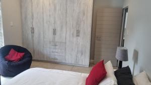 December Holiday Home George