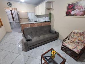 Casa com Piscina no Centro de Unamar em Cabo Frio