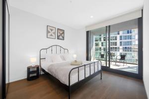 AccorView Luxury 1BR Suite Pool Gym Parking