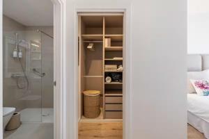 Malaga Skyline 7 Pool & Parking Free