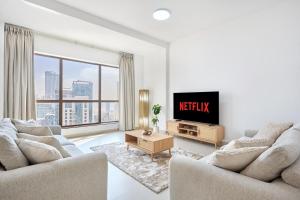 Modern 3BR in Rimal 5, JBR Dubai