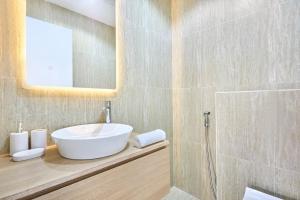 Modern 3BR in Rimal 5, JBR Dubai