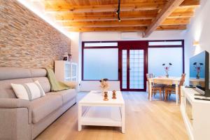 Melilla Chill Spot junto Puerta de Toledo