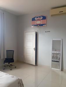 Apto amplo e mobiliado