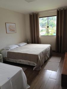 Espaço com piscina em Teresópolis.