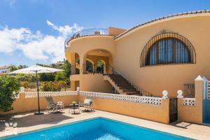 Villa Teresa by Abahana Villas