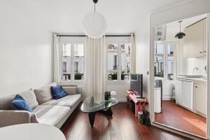 Eiffel Tower apartment