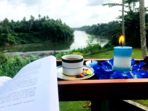 Golden Riverside Resort Kosgama