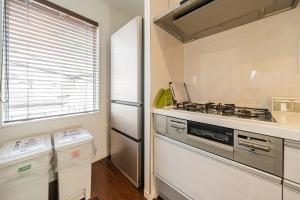 QiQi House Elegance in Sumida Yahiro Skytree Views & High-End Comfort for 6 people