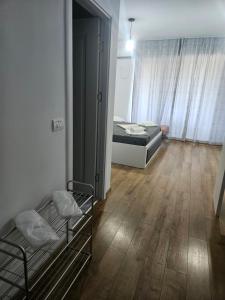 Studio triplu Saturn nr 2