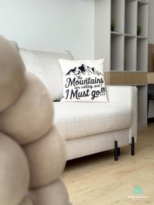 APARTAMENTY SZYNDZIELNIA NOWE BIZNESOWE STUDIO IDEALNA przestrzeń do PRACY i ODPOCZYNKU & PARKING - Workation - Bussiness Travel - Work&Stay - Single Trip - Corporation - Home Office - Delegacja - Służbowo