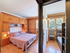 La Clusaz, Apt 6 pers, centre avec Wifi - FR-1-818-33