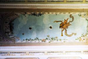 Charming 2BR Apartment In Old Tbilisi - By Wehost