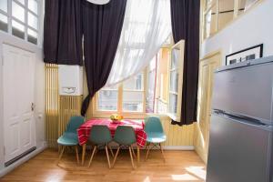 Charming 2BR Apartment In Old Tbilisi - By Wehost