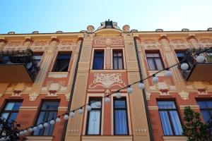 Charming 2BR Apartment In Old Tbilisi - By Wehost