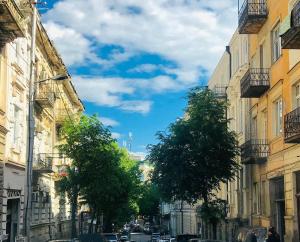 Wehost Apartment Near Liberty Square - by Wehost