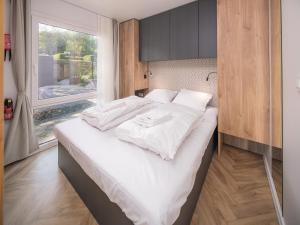 Romantic Tiny House for Two – Resort Walsdorf