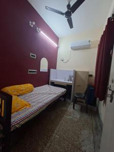 Urban Ladies Hostel at Chinar Park