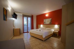 Rouda Bay Beach Hotel