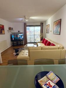 1 Bedroom Flat near Excel, O2, Canary Wharf - London