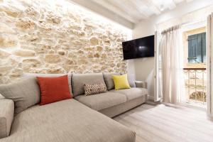 Petite Town Hall Apartment by Konnect, Old Corfu Town