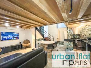 09 - Amazing Duplex on Champs-Elysees