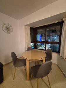 Torremar con parking, no turistico