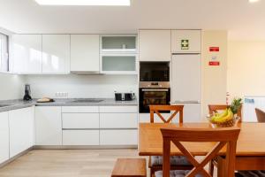 Shoreline Escape by Portugal Active