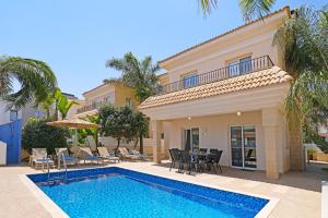 Villa Angelina - 300m from Kapparis beach