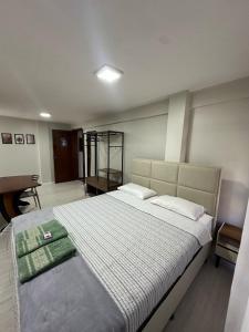 Temporada - Kit Candangos - 219 - Sudoeste - Melhor Custo Benefício - Até 4 pessoas