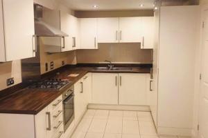 3 Bed Lego Themed Home - Sleeps 6 - Wifi Parking