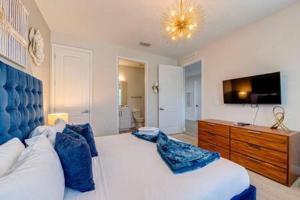 ECR7654 Oasis Retreat Spa Theater @Encore