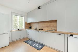 Scandinavian Style Apartment in Gdynia Near Centre by Noclegi Renters