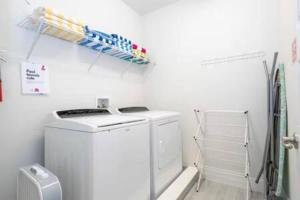 ECR7650 Magic Home Theater Game Room@Encore