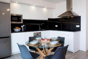 Home2Book Coastal Calm Las Eras Patio Rooftop