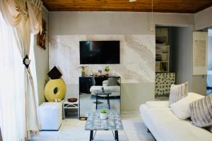 Newlands Comfortable Abode