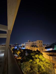 Vauban Residence, 2 Bedroom Apartment Terrace Lake and city View