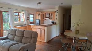 The Cottage, Heide Avenue