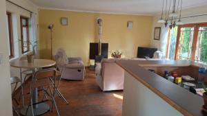 The Cottage, Heide Avenue