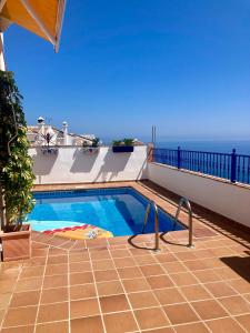 Villa in Nerja with private pool and sea view