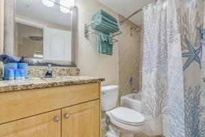 Walk to Beach & Dining - Affordable Luxury