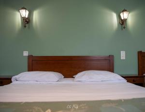 Les Ambassadeurs Logis Hotels et Restaurant