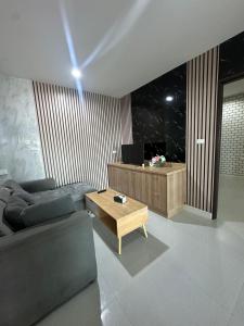 3bdr House in Bangtao with Private Garden, Pet Friendly
