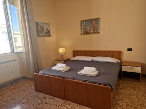 100mt from Rome Termini Bright 2BR Apartment
