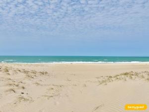 Beachfront Duplex B por Be My Guest