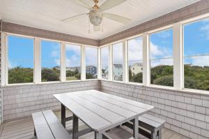 2064 - Just Ducky II