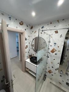 Floral Home 3 - 2nd floor maisonette!