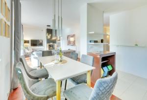 Deluxe Apartment Smulsko Kids Room Terrace Parking